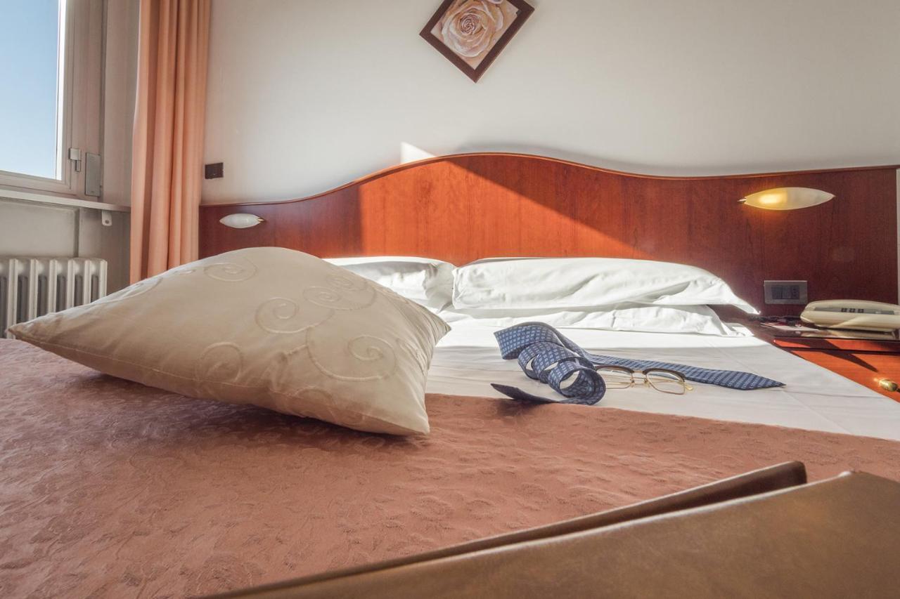 Grifone Hotel Perugia Exterior photo