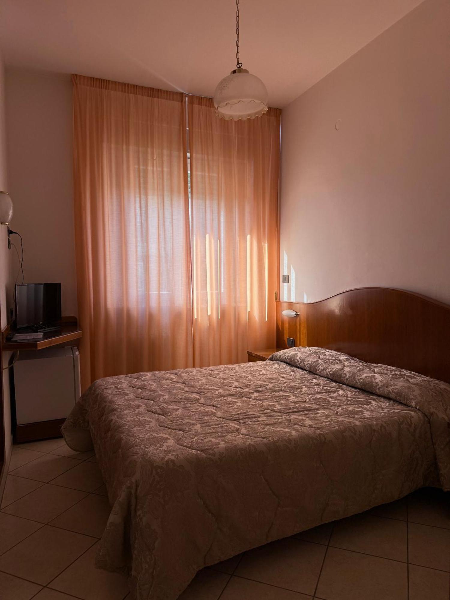 Grifone Hotel Perugia Exterior photo